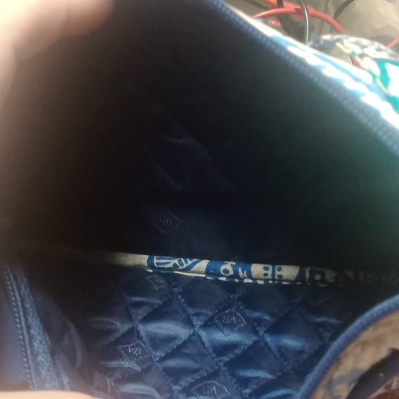 Vera Bradley crossbody - Picture 3 of 4